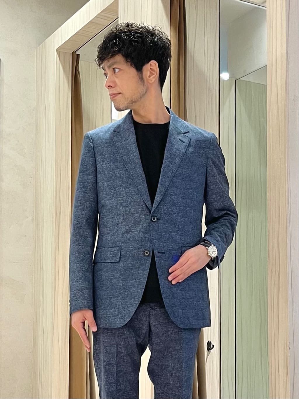 URAさんの「TAKEO KIKUCHI｜【抗菌防臭】COOL DOTS（R）ドビープリント ジャケット」を使ったコーディネート