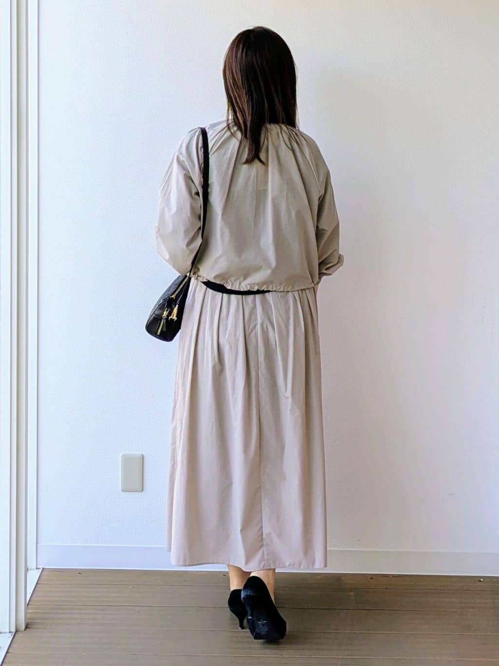 なみきさんの「UNTITLED｜【8色展開/程よい透け感】ドライタッチボートネックニット」を使ったコーディネート