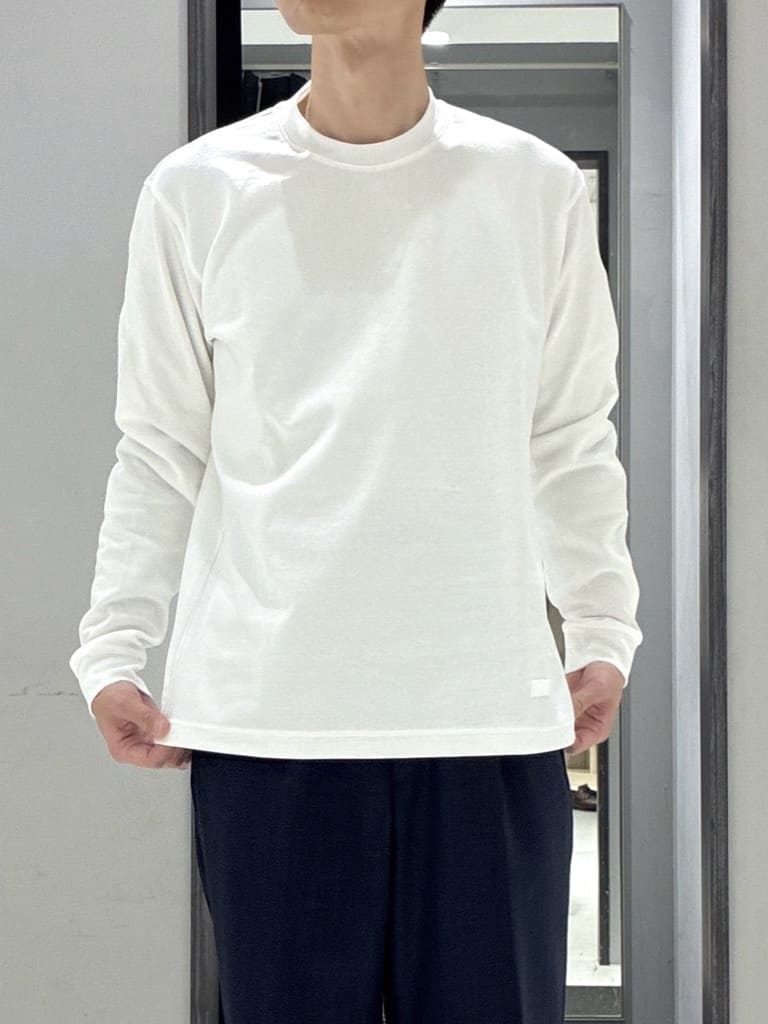わいずみさんの「TAKEO KIKUCHI｜【抗菌防臭/シーズンレス】シアサッカーギンガムチェック ストレッチシャツ」を使ったコーディネート