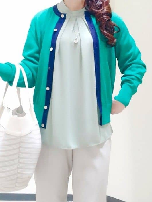花さんの「Reflect｜【アンサンブル可】バイカラーカーディガン」を使ったコーディネート