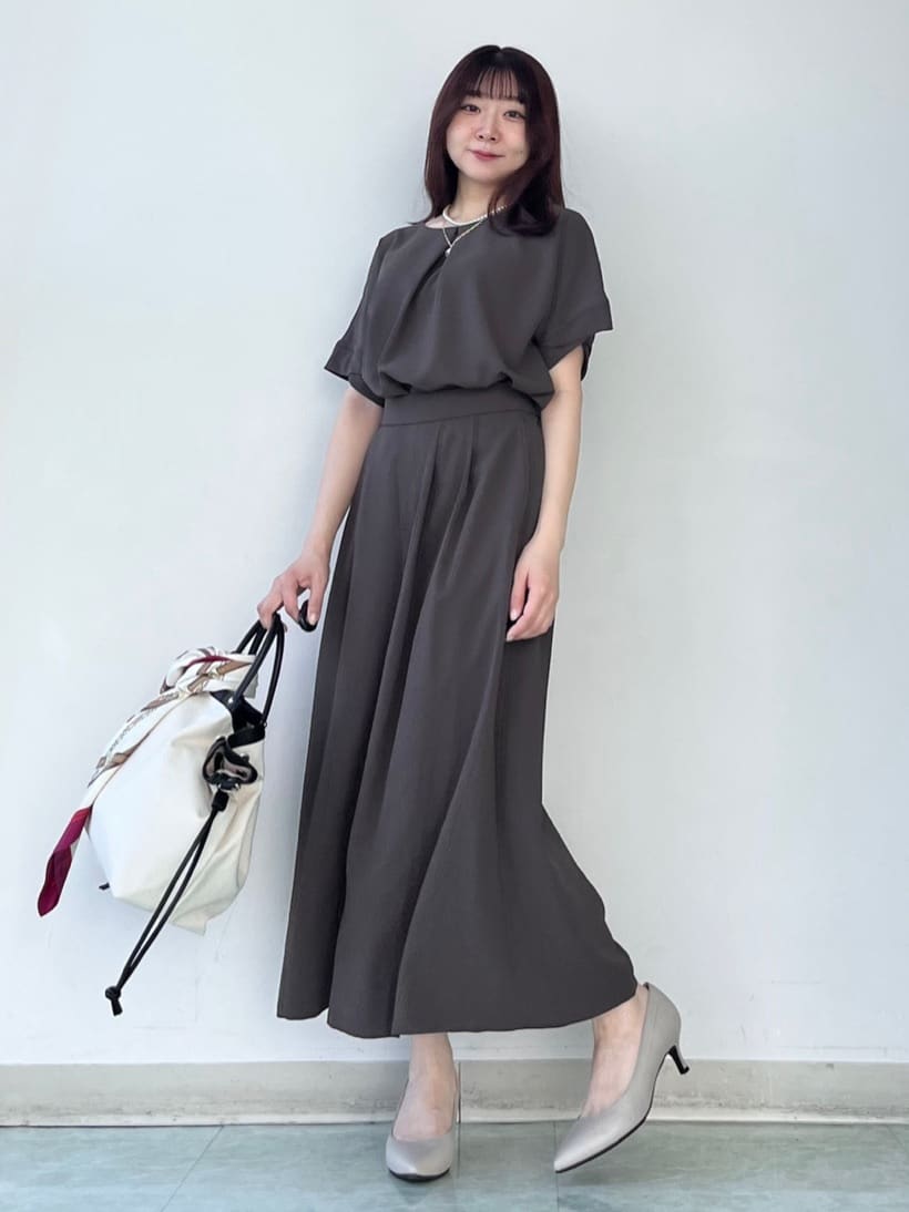 KAHOさんの「UNTITLED｜【セットアップ可/UVカット/前後2WAY】リラクシーフレンチスリーブブラウス」を使ったコーディネート