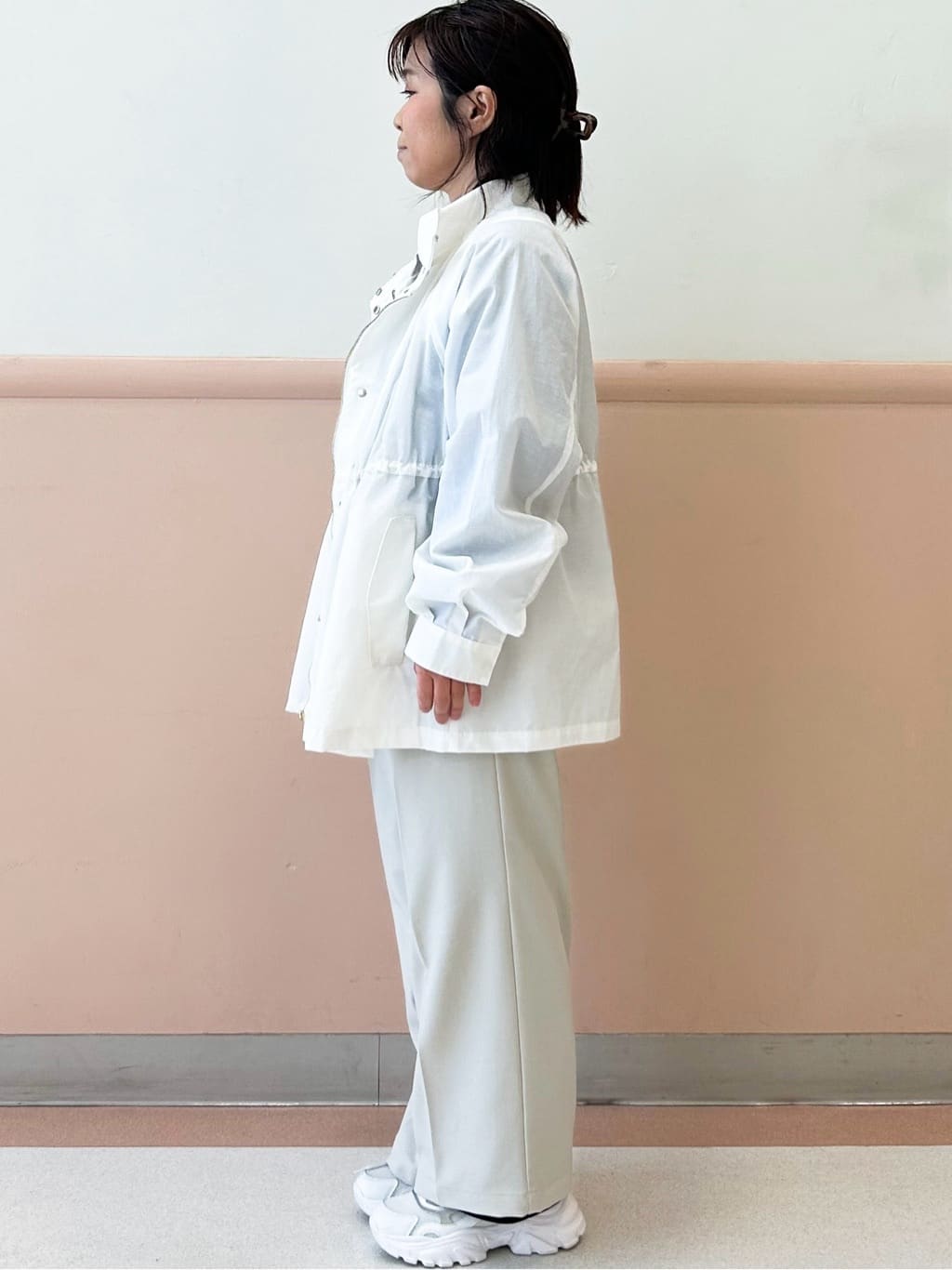 こやさんの「OPAQUE.CLIP｜撥水スタンドZIPブルゾン【洗濯機OK／UVケア／花粉対応】」を使ったコーディネート
