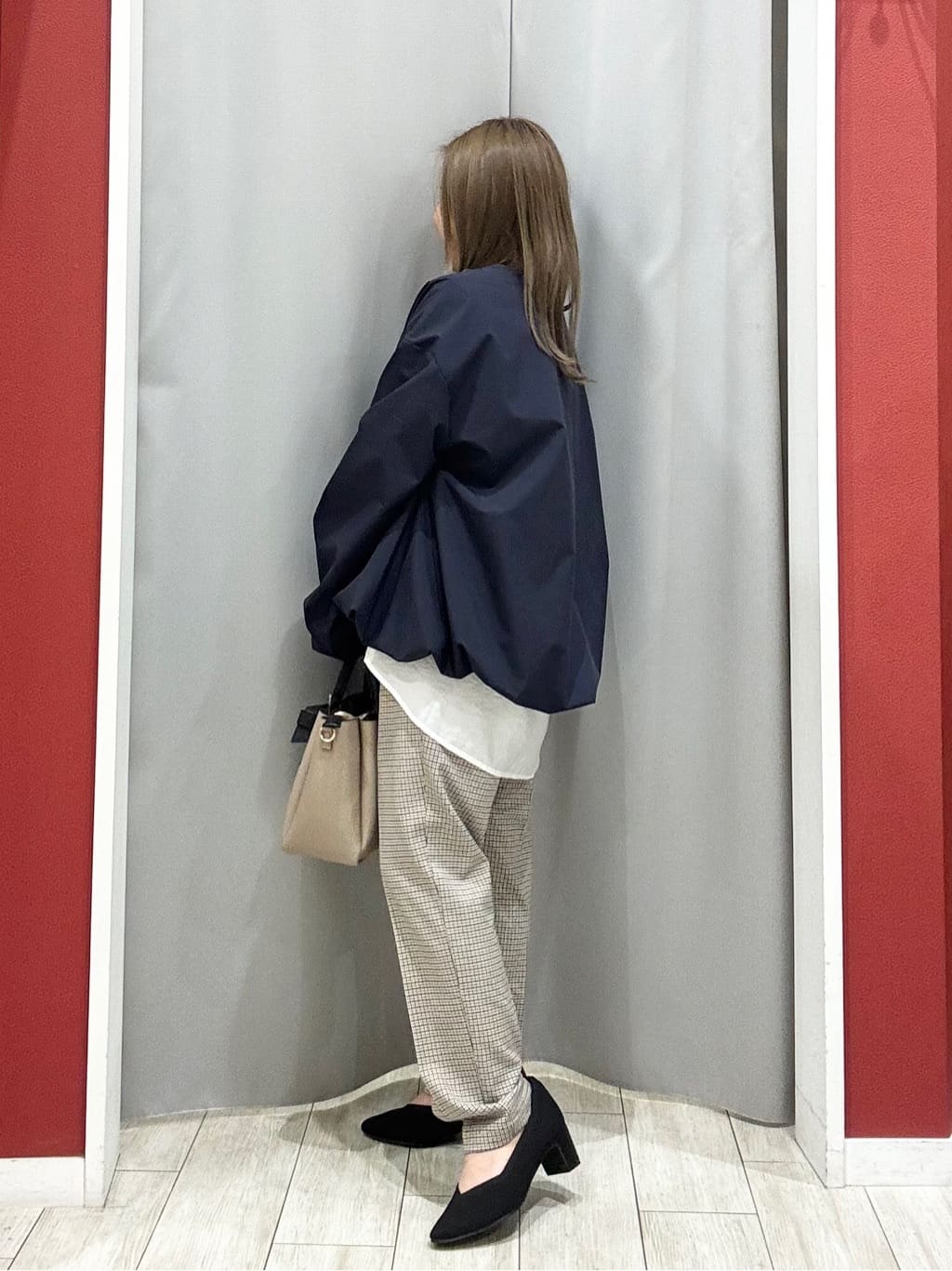 shioさんの「SHOO･LA･RUE｜【S-LL/体型カバー/Aライン】身体のラインを拾いにくい シアーシャツカーディガン」を使ったコーディネート