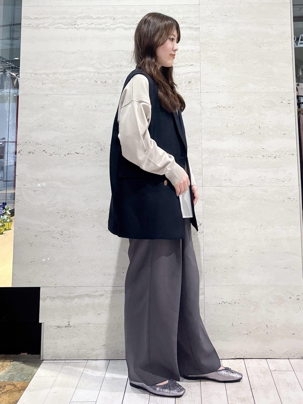 かほさんの「OPAQUE.CLIP｜美脚ストレッチイージーワイドパンツ【洗濯機OK】」を使ったコーディネート