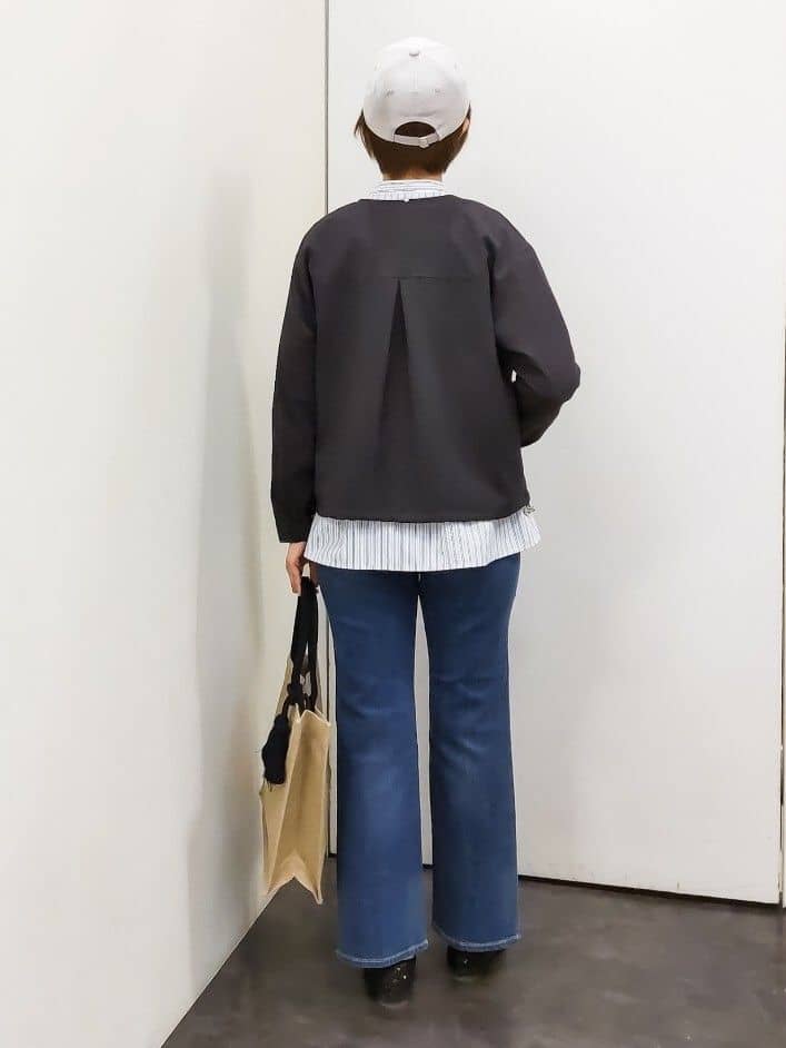 やまちゃんさんの「grove｜【洗える】麻調ノーカラーブルゾン」を使ったコーディネート