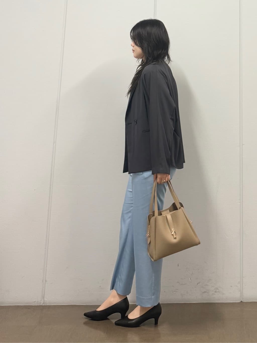mizukiさんの「INDIVI｜【接触冷感／透湿／着る日傘】ドルマンダブルジャケット」を使ったコーディネート