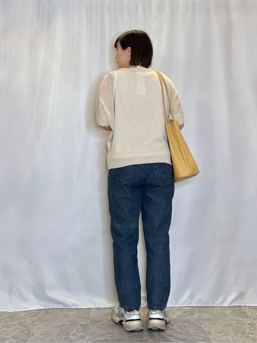 ネリさんの「SHOO･LA･RUE｜【2点セット/洗濯機可/S-LL】透かし編みで涼やか 大人のドルマンニット」を使ったコーディネート