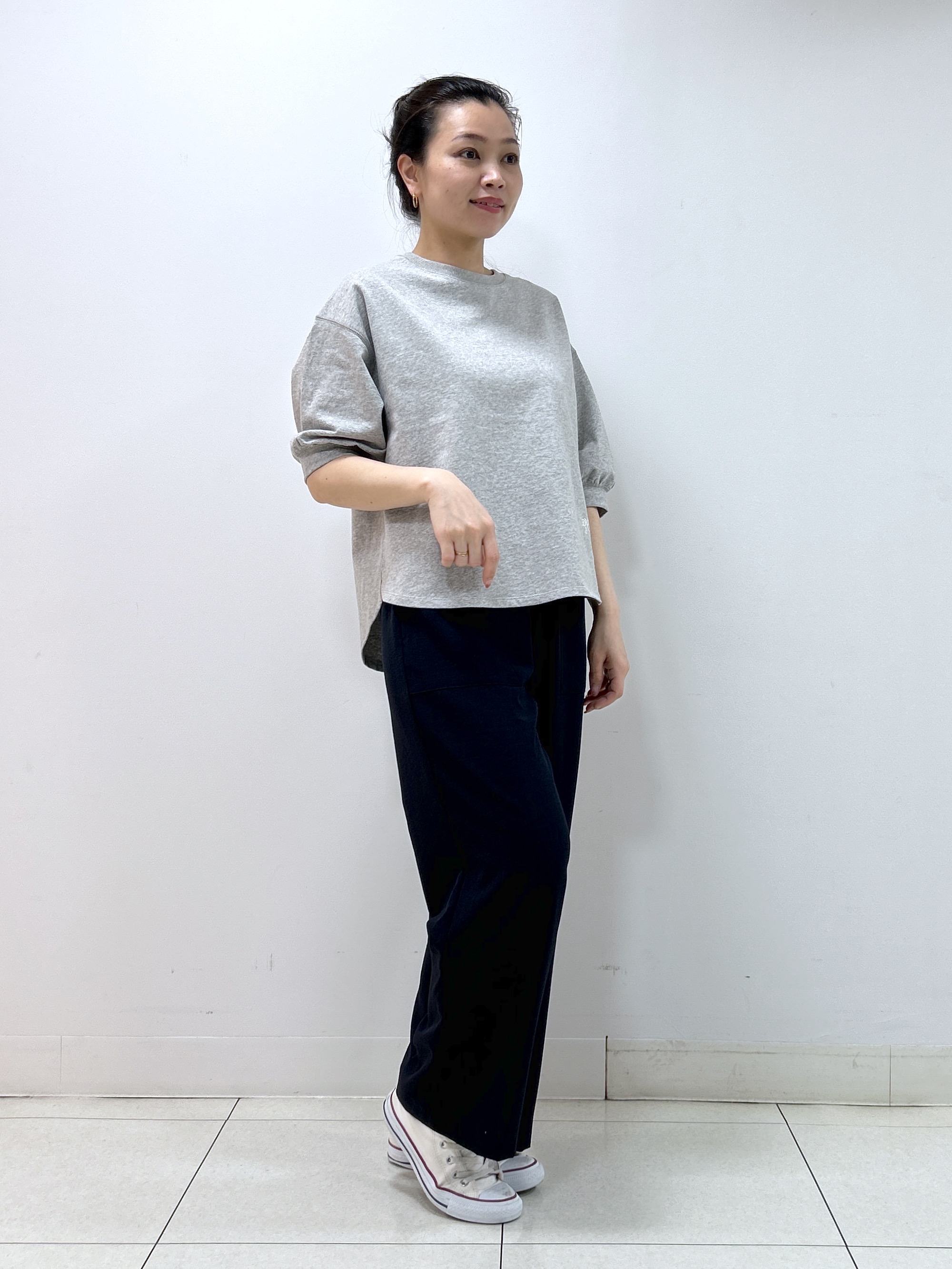 Kaiさんの「Dessin｜【360度可愛い】バックヘンリーカットソー5分袖」を使ったコーディネート