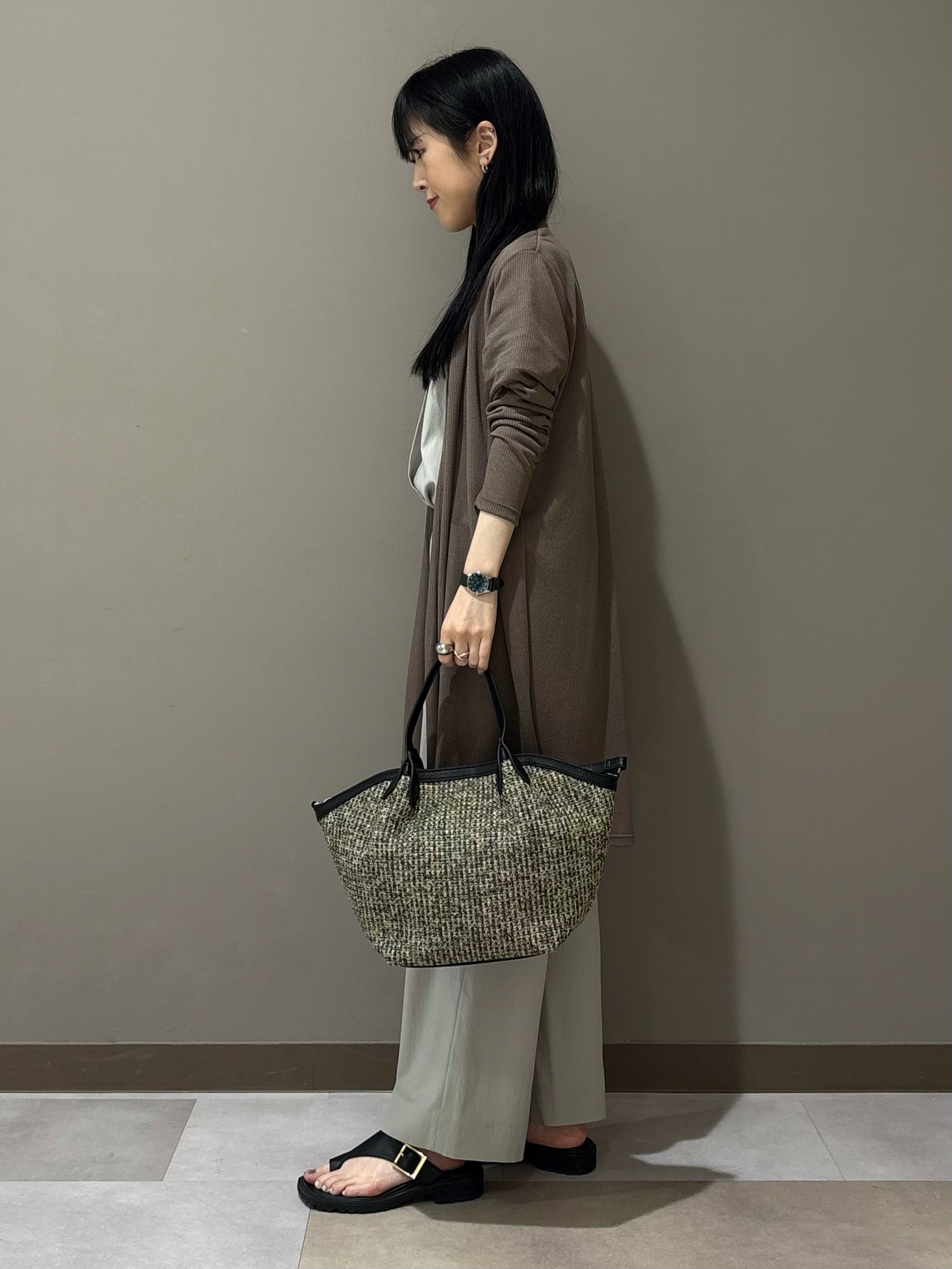 KEIKOさんの「INDIVI｜【洗える／アンサンブル可能】シアーストライプカーディガン」を使ったコーディネート