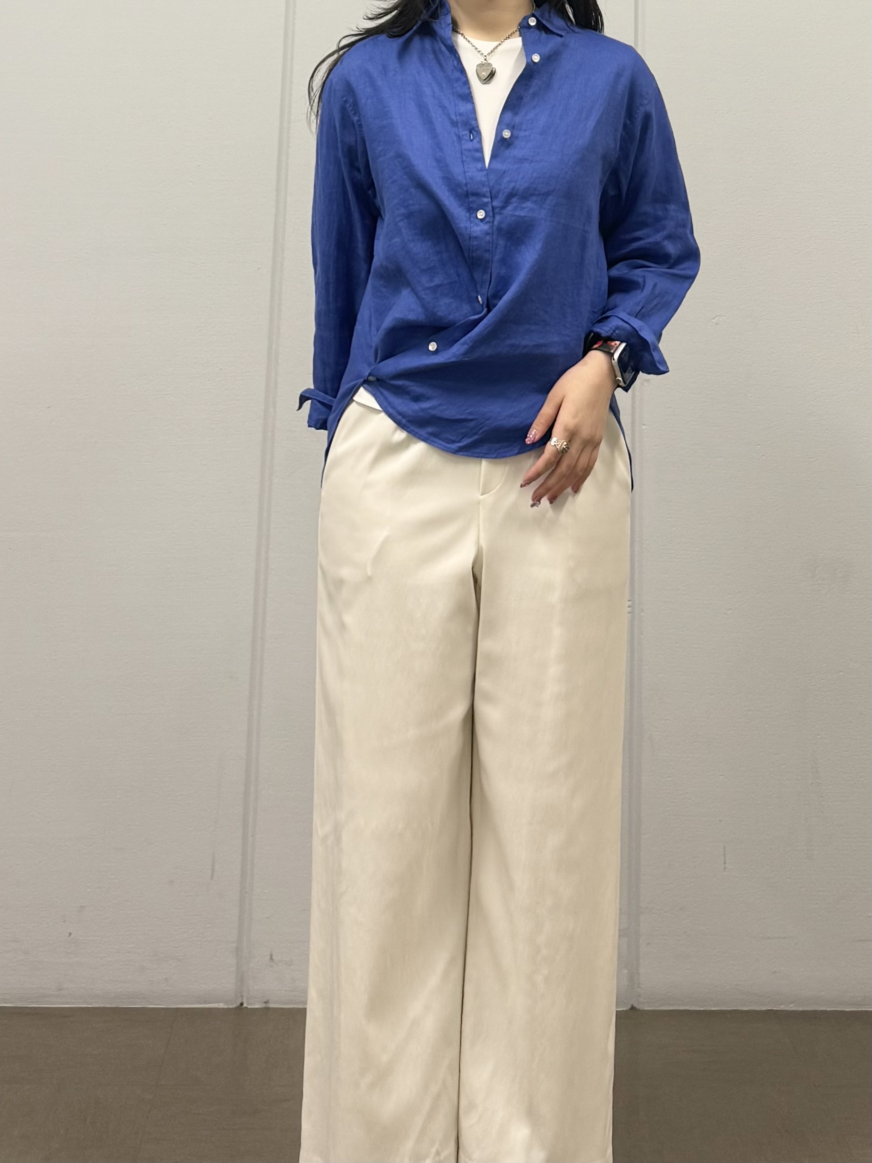 mizukiさんの「INDIVI｜【接触冷感／2WAY】カシュクールリネンシャツ」を使ったコーディネート
