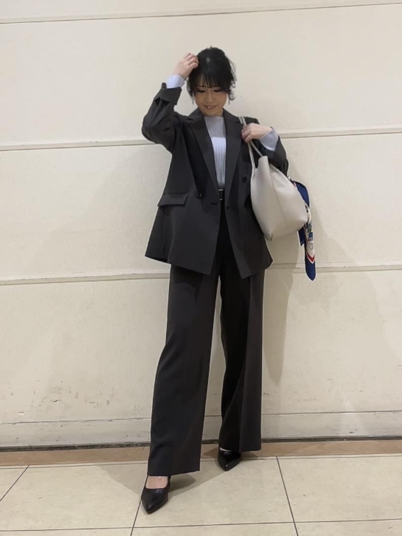 watanabeさんの「UNTITLED｜【新色追加/セットアップ可】エアリー ダブルブレストジャケット」を使ったコーディネート