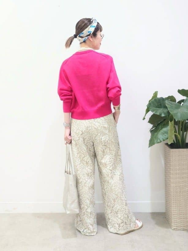 MUTSUKOさんの「UNTITLED｜【アンサンブル可/日除け・冷房対策】シアーレーヨンZIPカーディガン」を使ったコーディネート