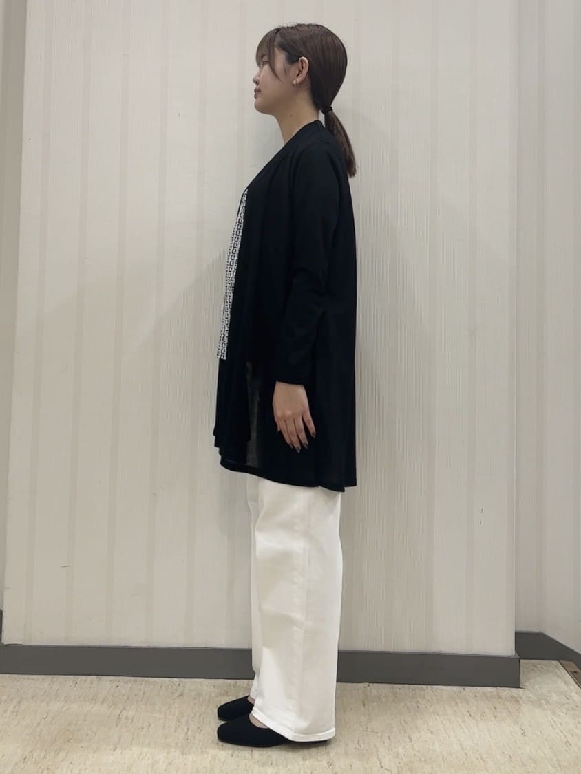 ちひさんの「INDIVI｜【洗える】無地＆チェーン柄 ギャザートップス」を使ったコーディネート