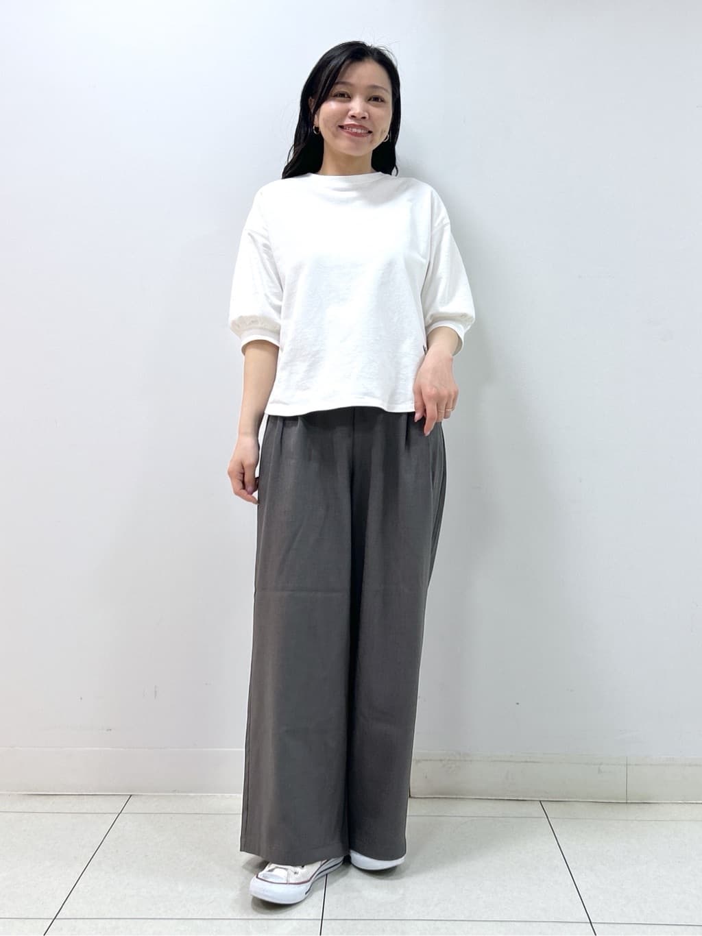 Kaiさんの「Dessin｜【360度可愛い】バックヘンリーカットソー5分袖」を使ったコーディネート