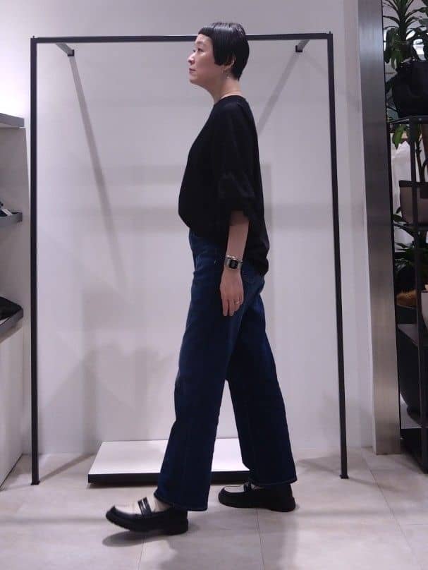 まちこさんの「UNTITLED｜【新色追加/人気デニム】MAKE&times;DENIMスリムストレート」を使ったコーディネート