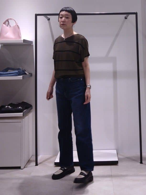 まちこさんの「UNTITLED｜【11色展開/体型カバー】前後2WAYフレンチスリーブニット」を使ったコーディネート