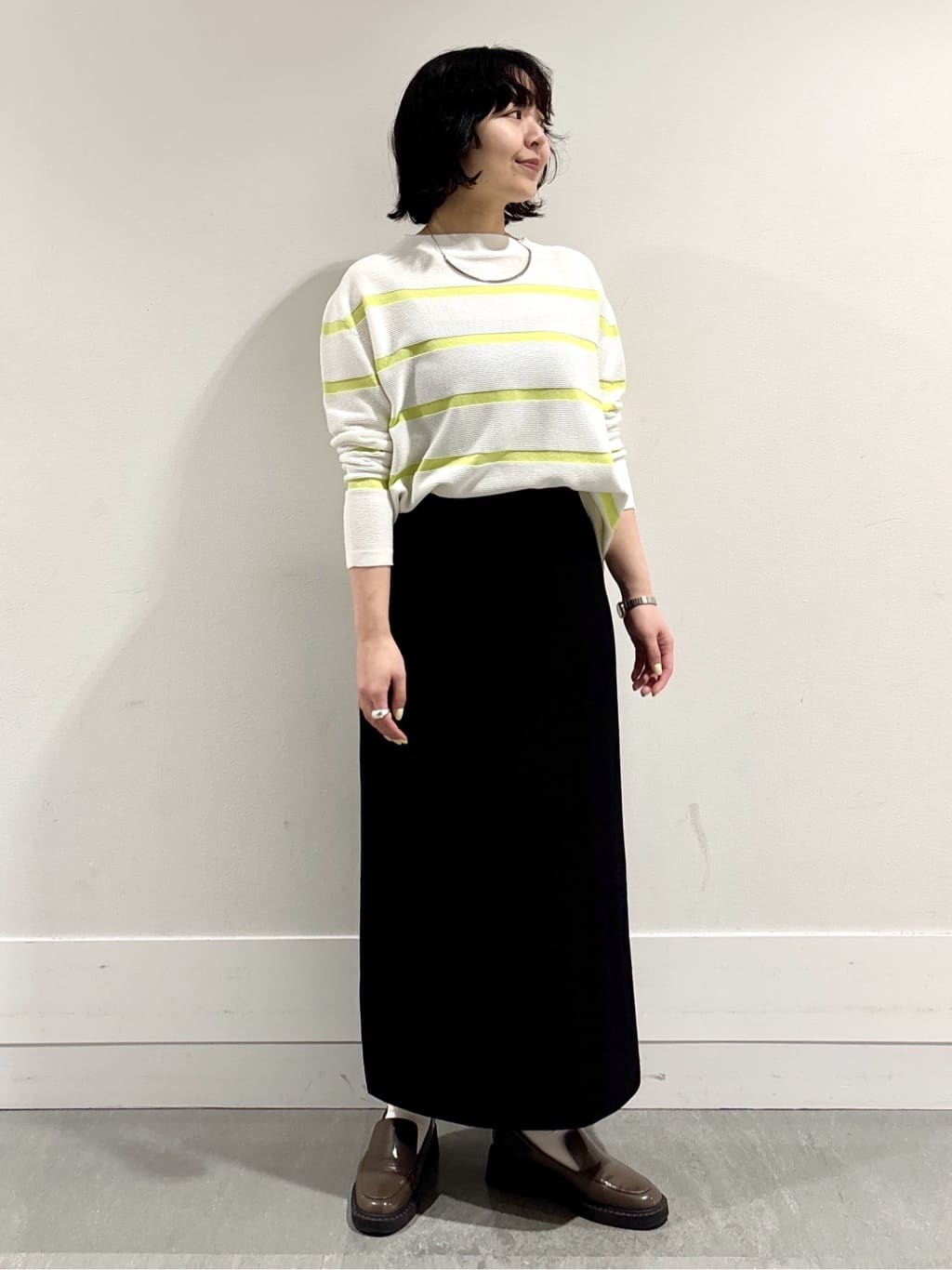 モエカさんの「UNTITLED｜◆【ゆったり/洗える】クロップドニットプルオーバー」を使ったコーディネート