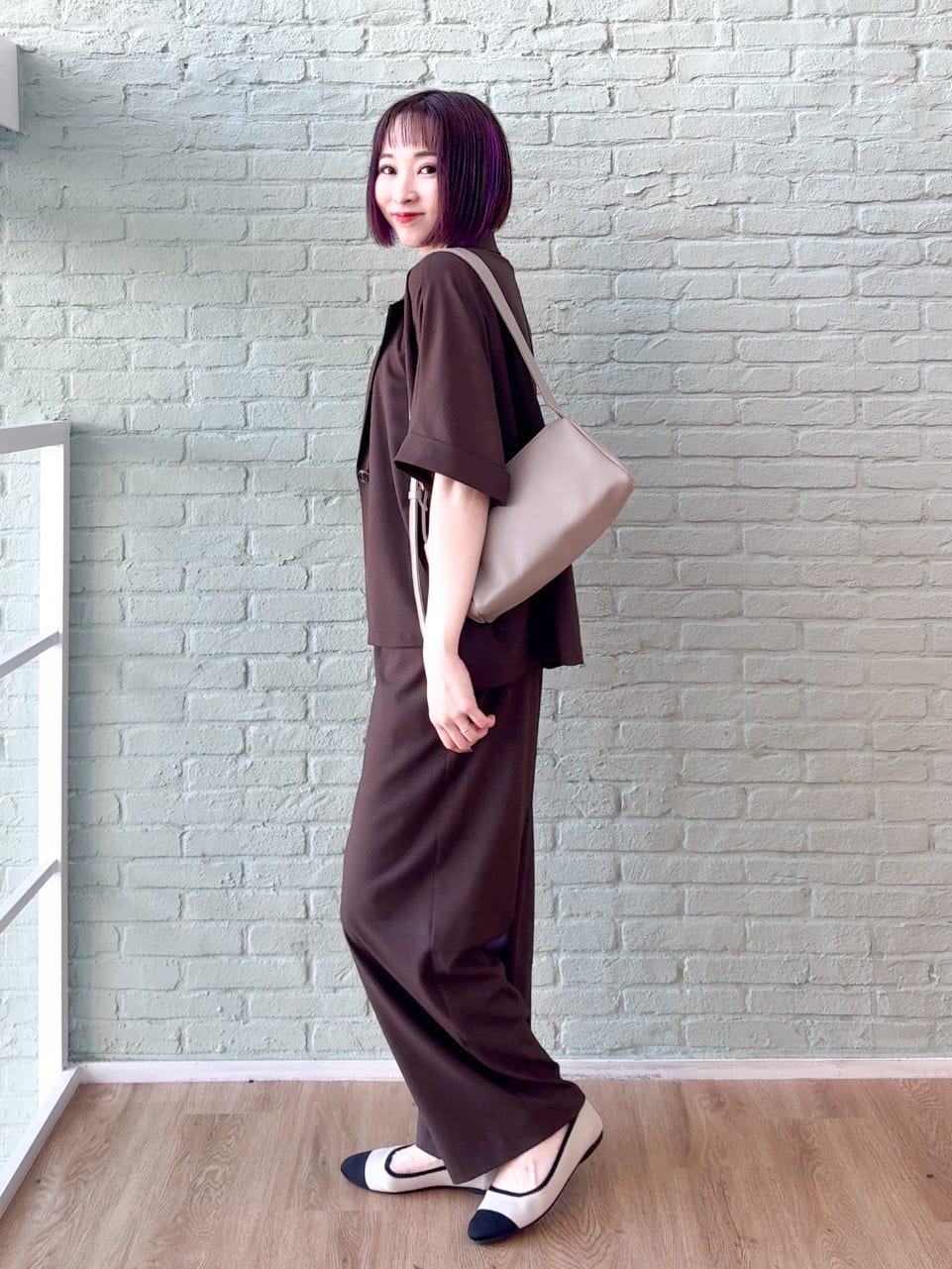 𝐜𝐡𝐢𝐤𝐚さんの「SHOO･LA･RUE｜【セットアップ可/洗濯後しわになりにくい/S-LL】半袖とろみテーラードジャケット」を使ったコーディネート