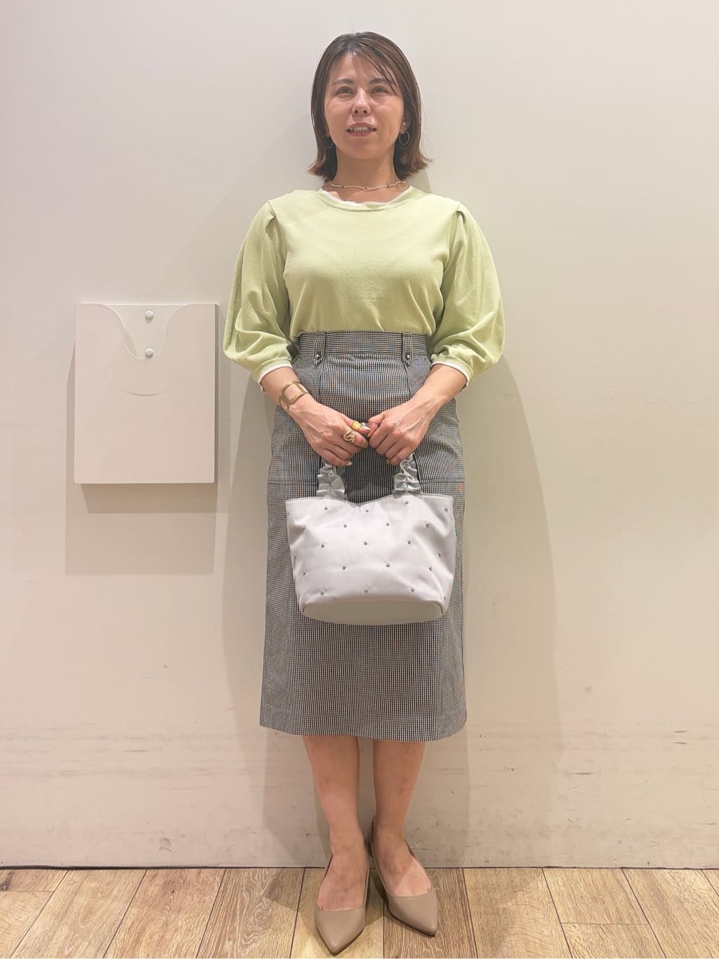 YUKOさんの「index｜【UVケア】6分袖タックスリーブニット《洗濯機OK／XS～LL／9col》」を使ったコーディネート