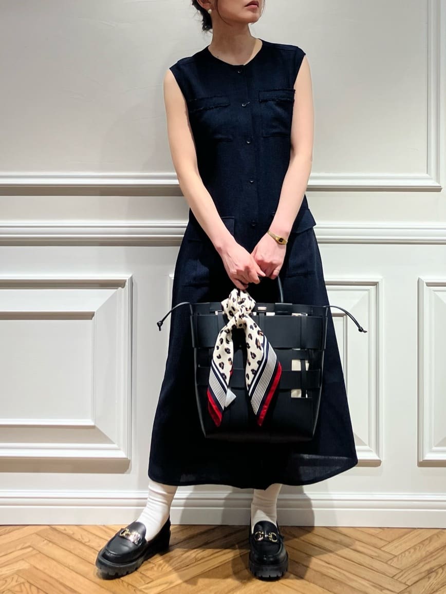 TSUKUIさんの「DRESSTERIOR｜ARTESANOS（アルテサノス）【別注】金具付きローファー」を使ったコーディネート