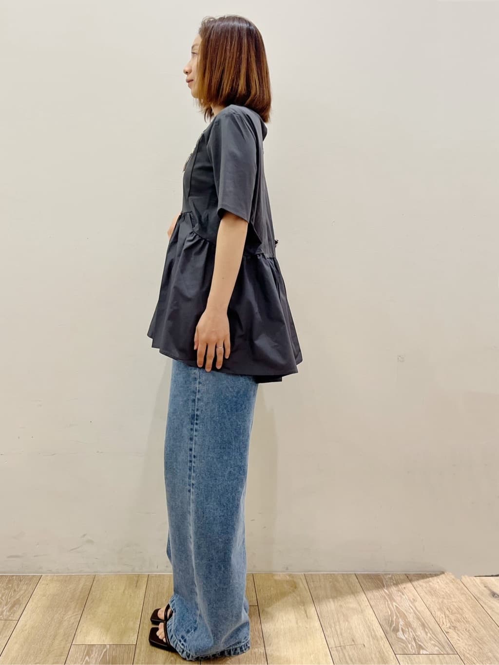 kcさんの「OPAQUE.CLIP｜ワイドストレートデニムパンツ【洗濯機OK】《S～LL》」を使ったコーディネート