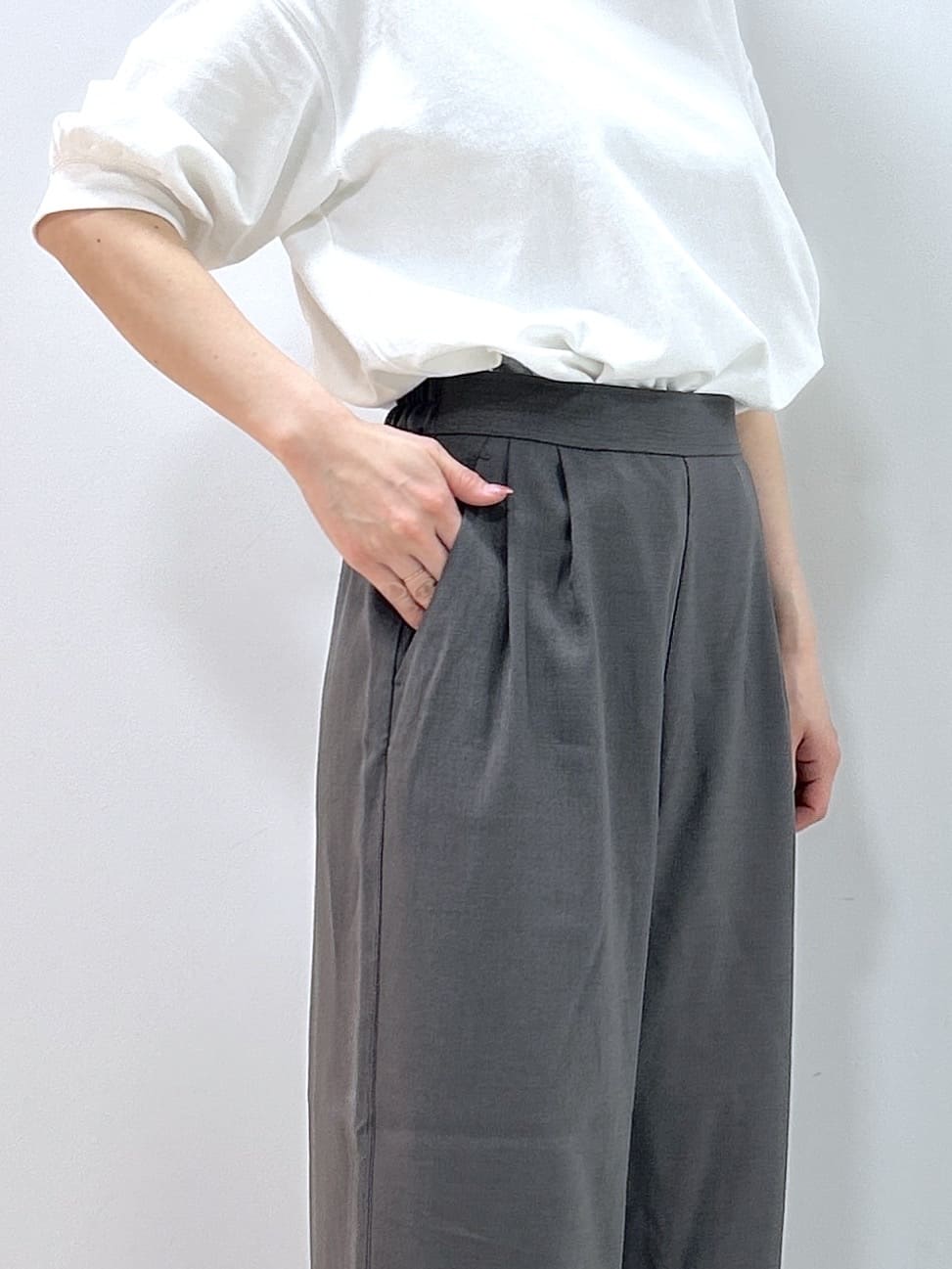 Kaiさんの「Dessin｜【360度可愛い】バックヘンリーカットソー5分袖」を使ったコーディネート