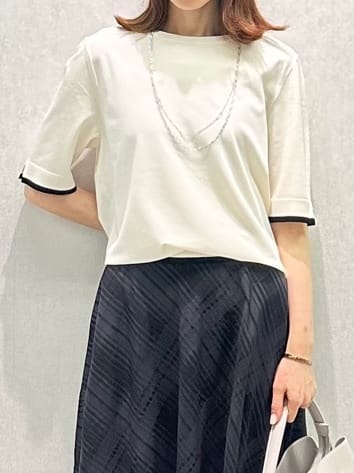 Miwaさんの「UNTITLED｜【アンサンブル可/薄手】ベーシッククルーネックカーディガン」を使ったコーディネート