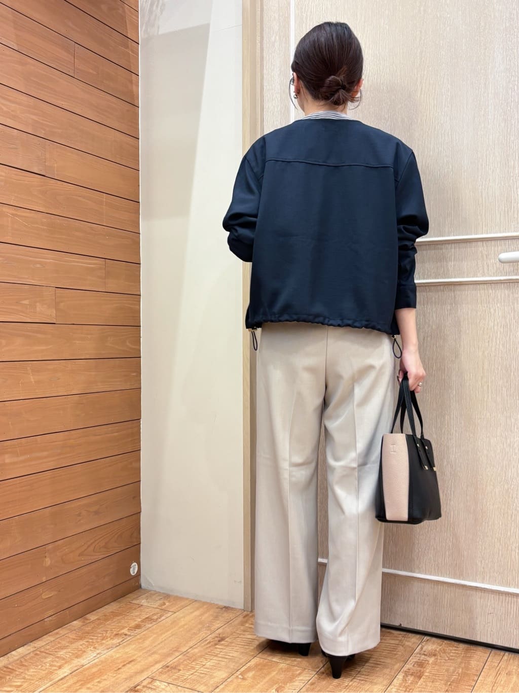 なみさんの「SHOO･LA･RUE｜【通勤/UV/セットアップ可/洗濯機可】センタープレスできちんと見え ベルト付きワイドパンツ」を使ったコーディネート