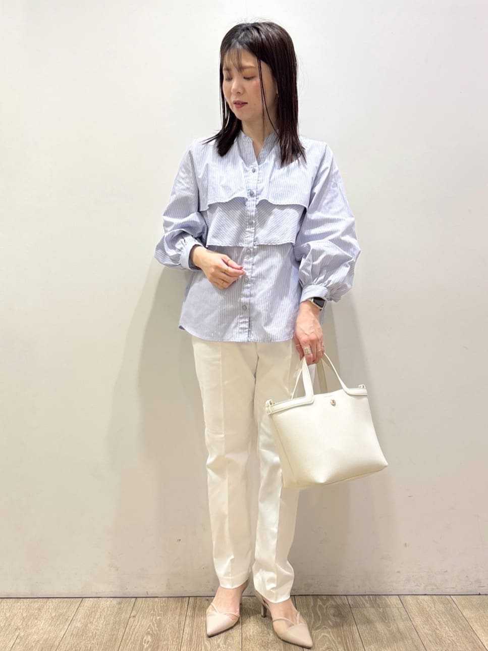 mameさんの「index｜フリルキーネックシャツ【洗濯機OK／イージーアイロン／防シワ】《XS～LL／7col》」を使ったコーディネート