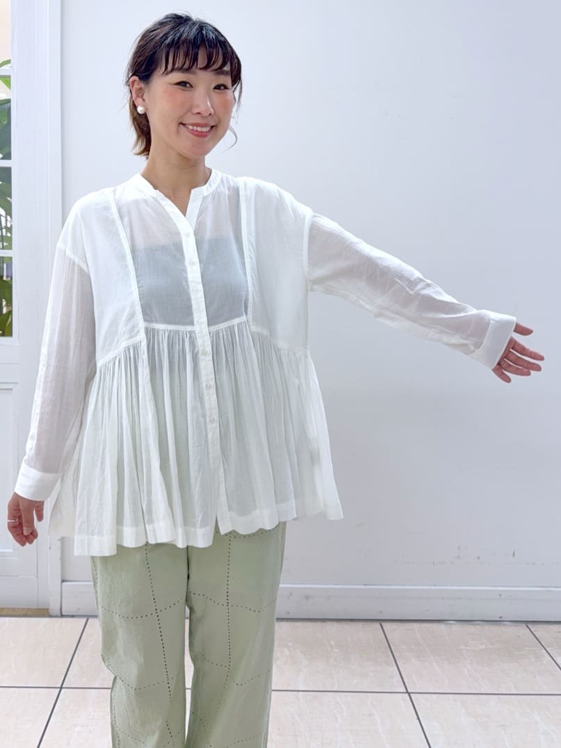 Osawaさんの「Dessin｜ボイルブラウス」を使ったコーディネート