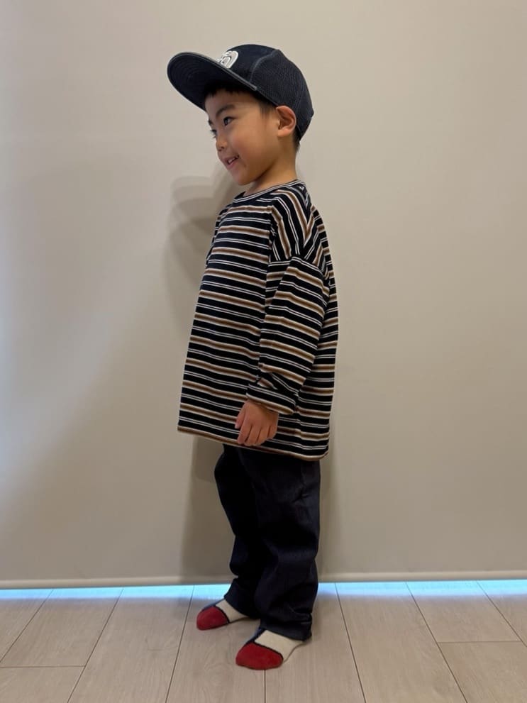 chさんの「THE SHOP TK｜【110-160】マルチボーダーロンT」を使ったコーディネート