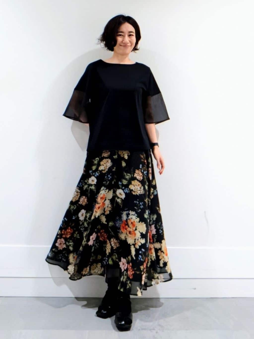 ミズタさんの「UNTITLED｜【洗える/五分袖】シアースリーブ プルオーバー」を使ったコーディネート