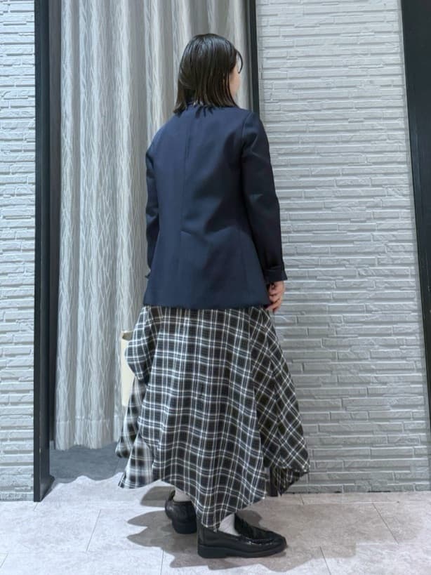 chさんの「THE SHOP TK｜【通勤にもデイリーにも】CAVIAN 金ボタンダブルブレストジャケット」を使ったコーディネート