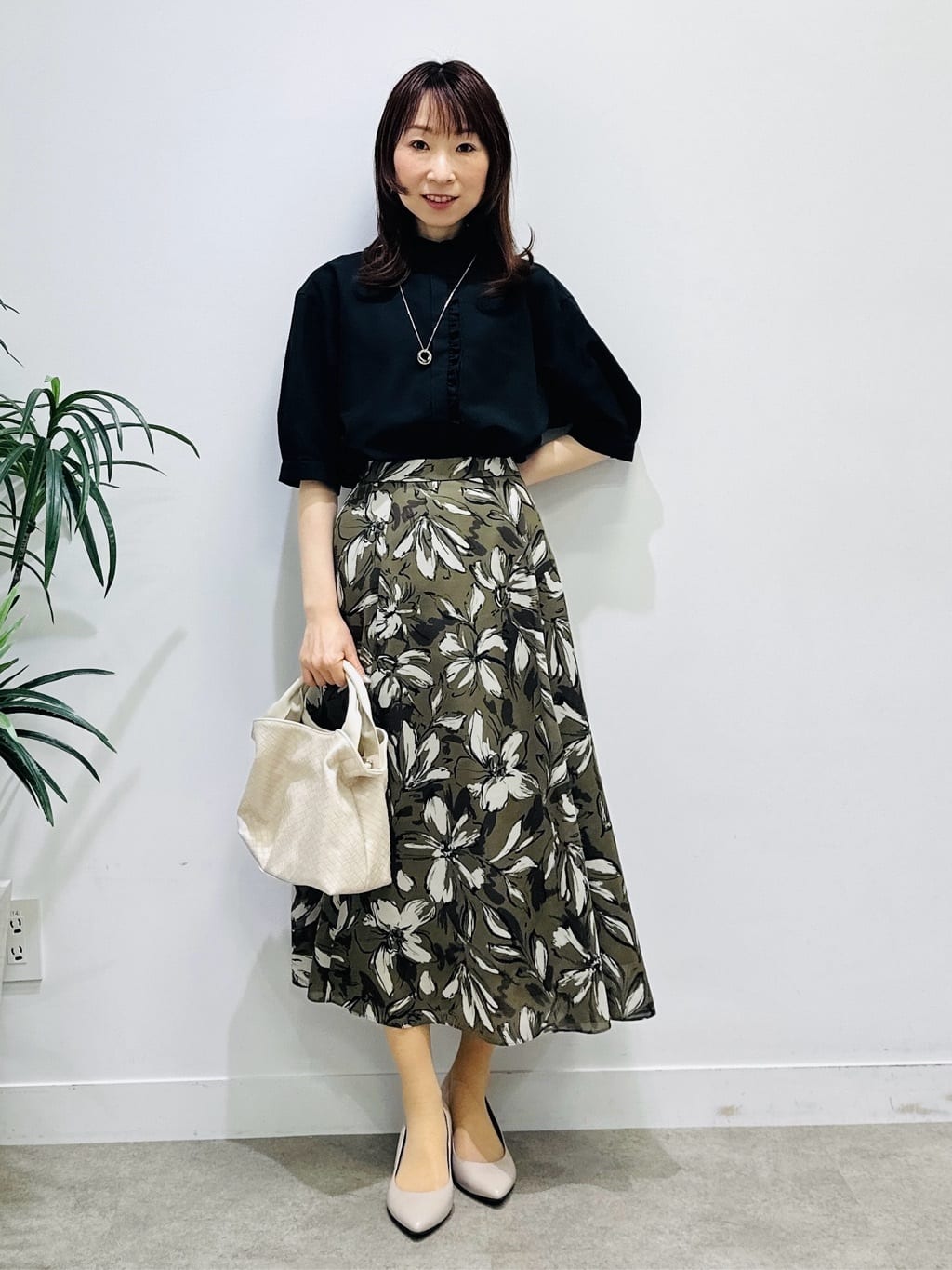 Miwaさんの「UNTITLED｜◆【9色展開/アンサンブル可】コットンクルーネックカーディガン」を使ったコーディネート