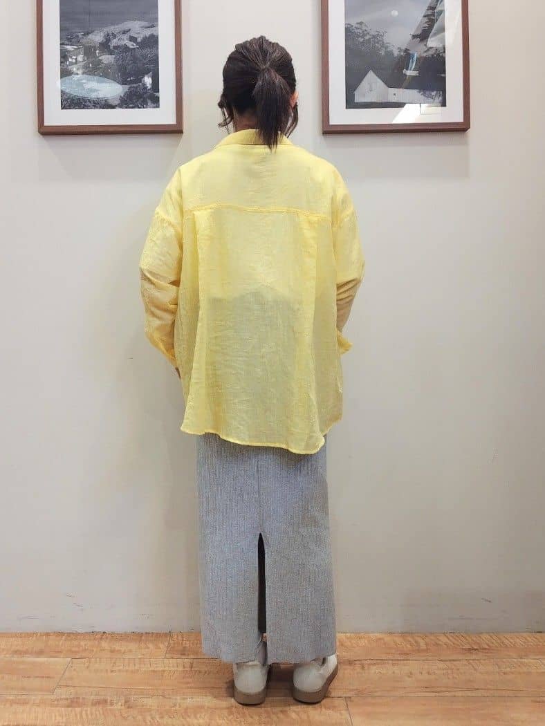 よっこさんの「SHOO･LA･RUE｜【綿100％/S-LL/プチプラ】選べる3柄 プリントアソートTシャツ」を使ったコーディネート