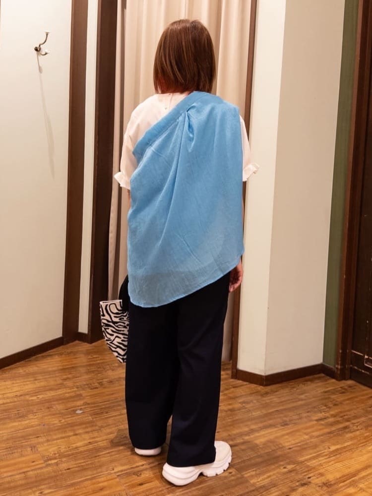 みかりん さんの「SHOO･LA･RUE｜【体型カバー】ふんわり質感 やわらかこなれシアーシャツ」を使ったコーディネート