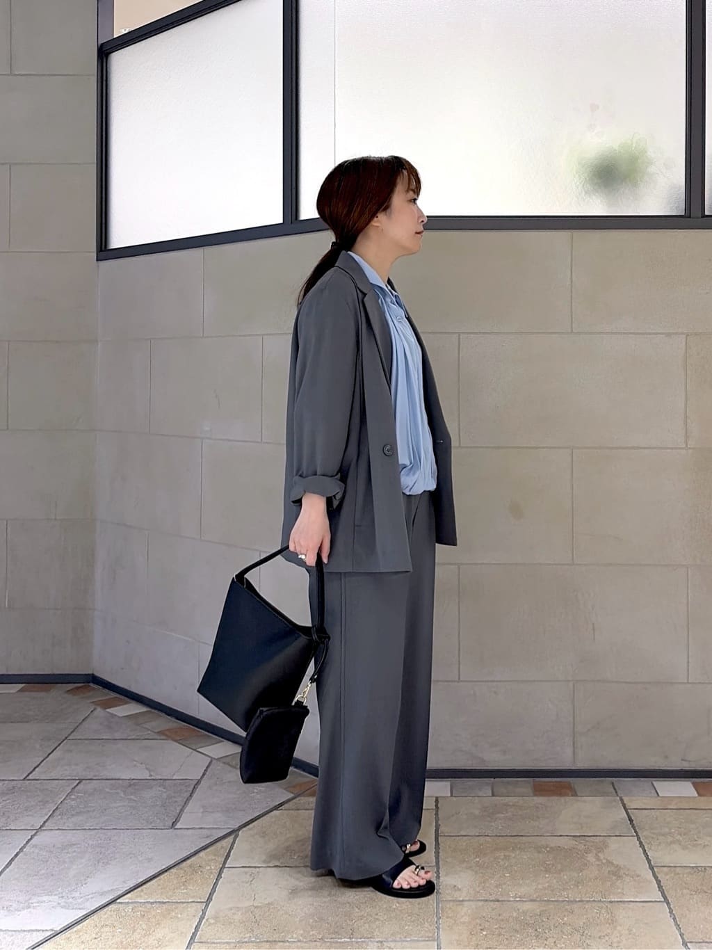 よねさんの「INDIVI｜Comfy SET UP｜ダブルブレストイージージャケット【セットアップ対応／通勤／カセット服／接触」を使ったコーディネート