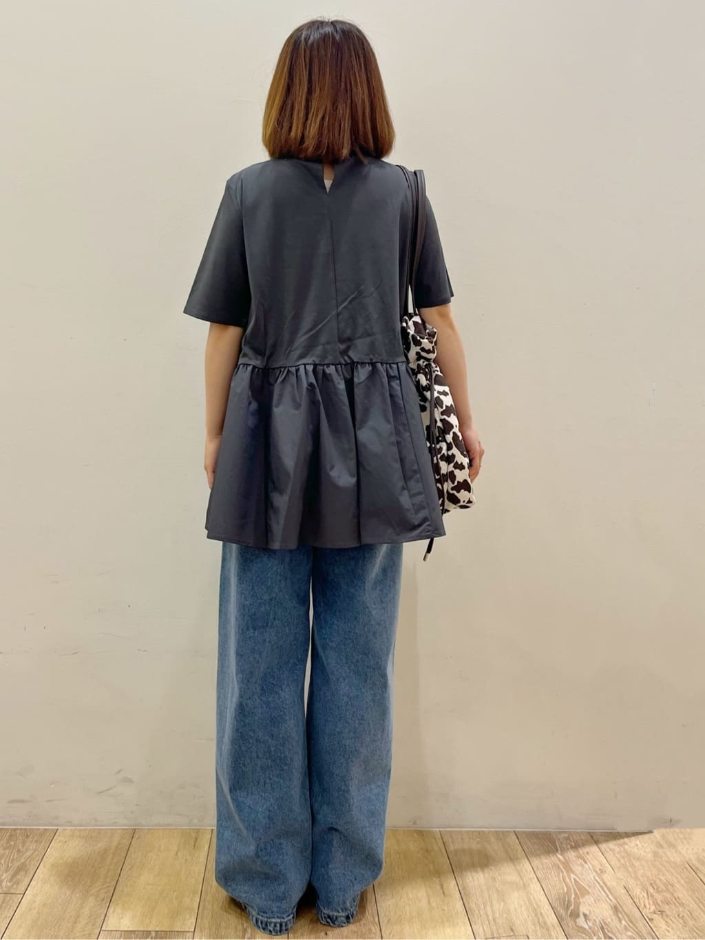 kcさんの「OPAQUE.CLIP｜ワイドストレートデニムパンツ【洗濯機OK】《S～LL》」を使ったコーディネート