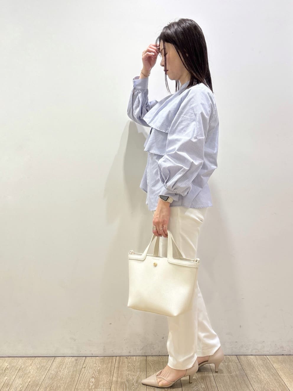mameさんの「index｜フリルキーネックシャツ【洗濯機OK／イージーアイロン／防シワ】《XS～LL／7col》」を使ったコーディネート