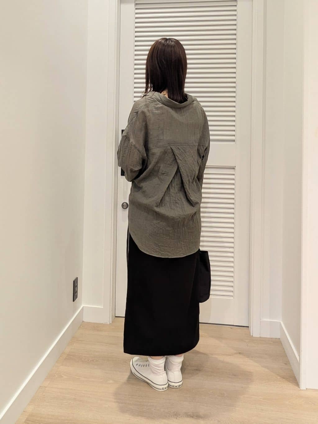 enさんの「Dessin｜【洗える】シアーカラーシャツ」を使ったコーディネート