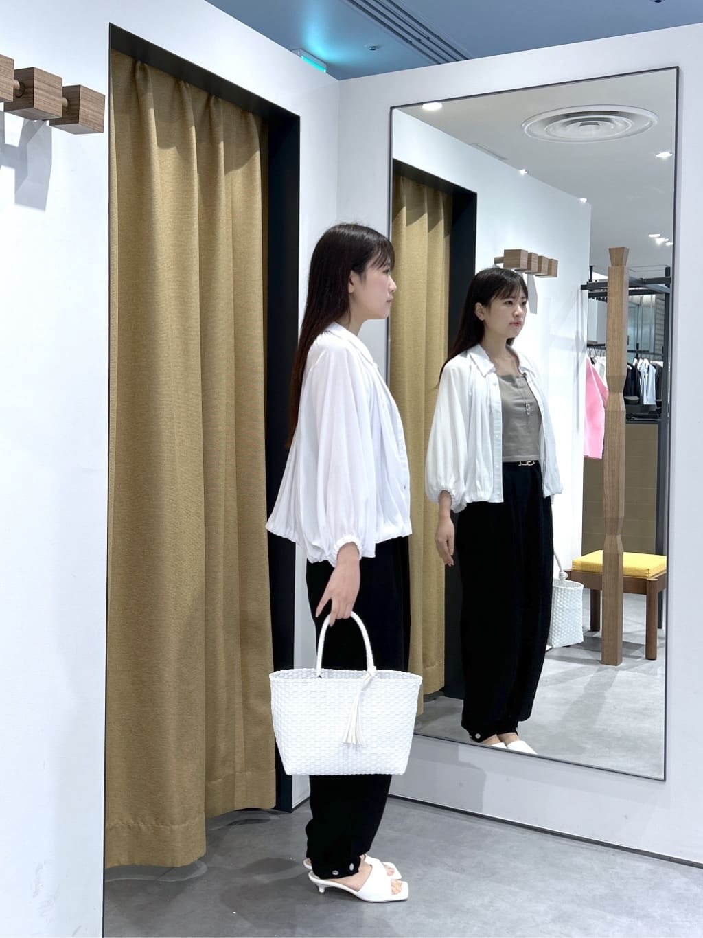 Renoさんの「INDIVI｜バルーンシアーブラウス【接触冷感】」を使ったコーディネート