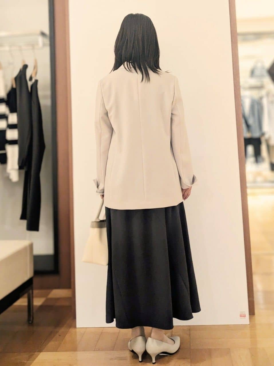 laverさんの「UNTITLED｜【新色追加/セットアップ可】エアリー ダブルブレストジャケット」を使ったコーディネート