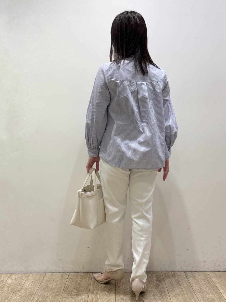 mameさんの「index｜フリルキーネックシャツ【洗濯機OK／イージーアイロン／防シワ】《XS～LL／7col》」を使ったコーディネート