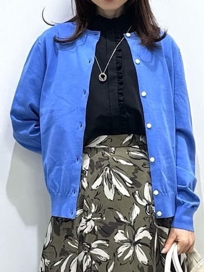 Miwaさんの「UNTITLED｜◆【9色展開/アンサンブル可】コットンクルーネックカーディガン」を使ったコーディネート