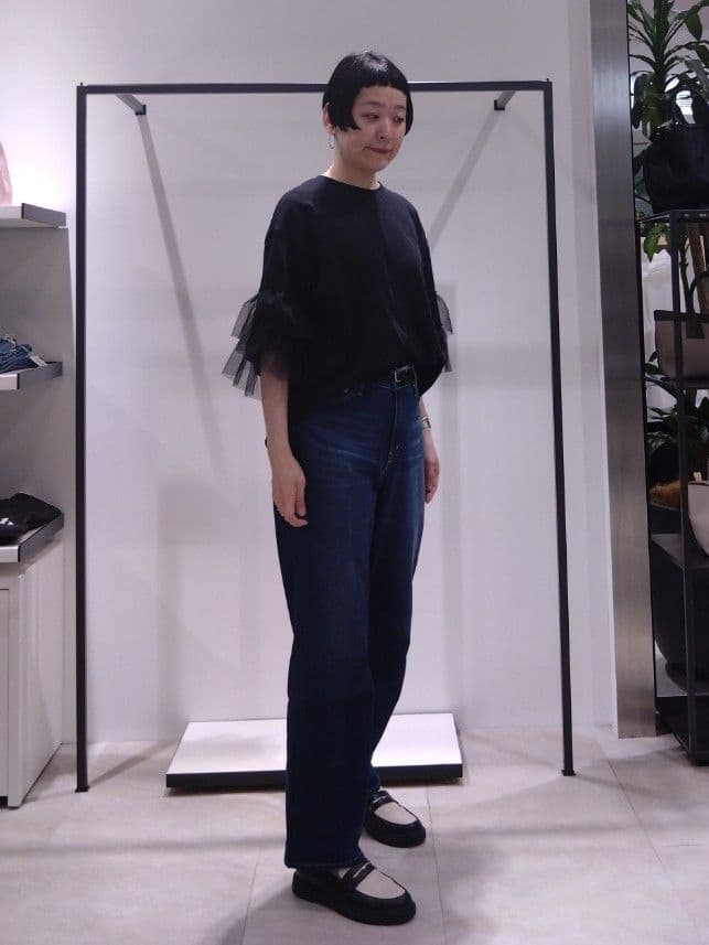 まちこさんの「UNTITLED｜【新色追加/人気デニム】MAKE&times;DENIMスリムストレート」を使ったコーディネート
