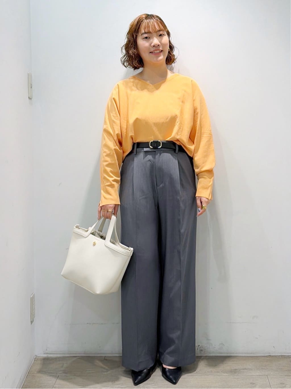 sumicaさんの「OPAQUE.CLIP｜リラクシードルマンスリーブニット【洗濯機OK／抗ピル】」を使ったコーディネート