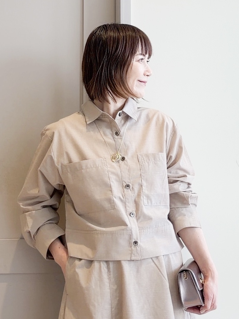 yamakoさんの「grove｜【イージーケア】麻混クロップドシャツ」を使ったコーディネート