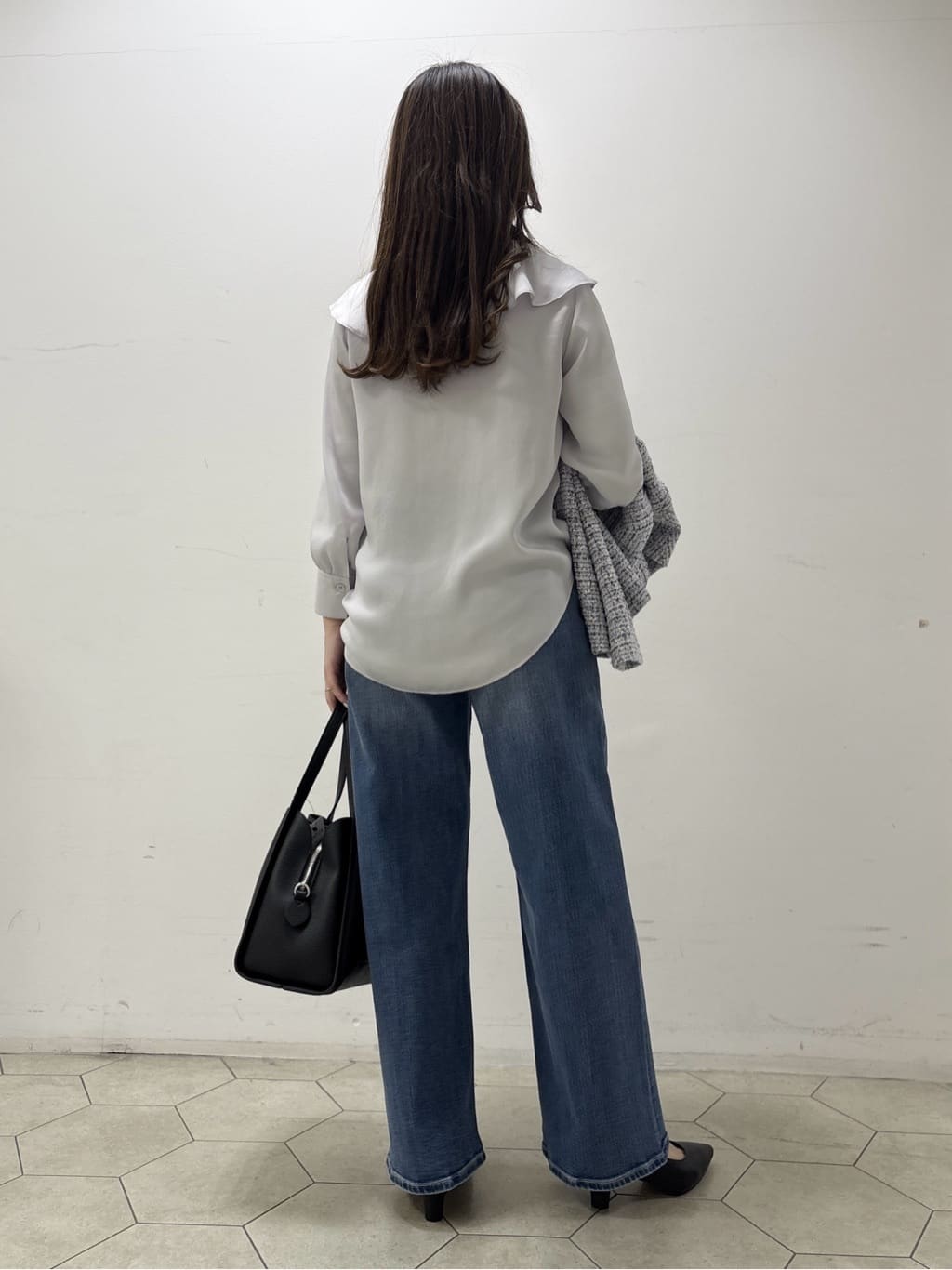 kahoさんの「INDIVI｜【洗える】ラッフルサテンブラウス」を使ったコーディネート