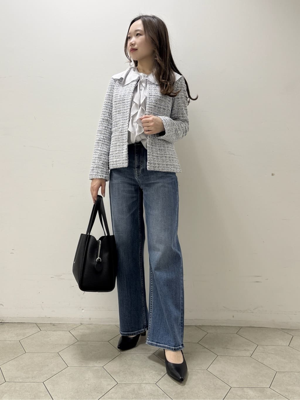 kahoさんの「INDIVI｜【洗える】ラッフルサテンブラウス」を使ったコーディネート