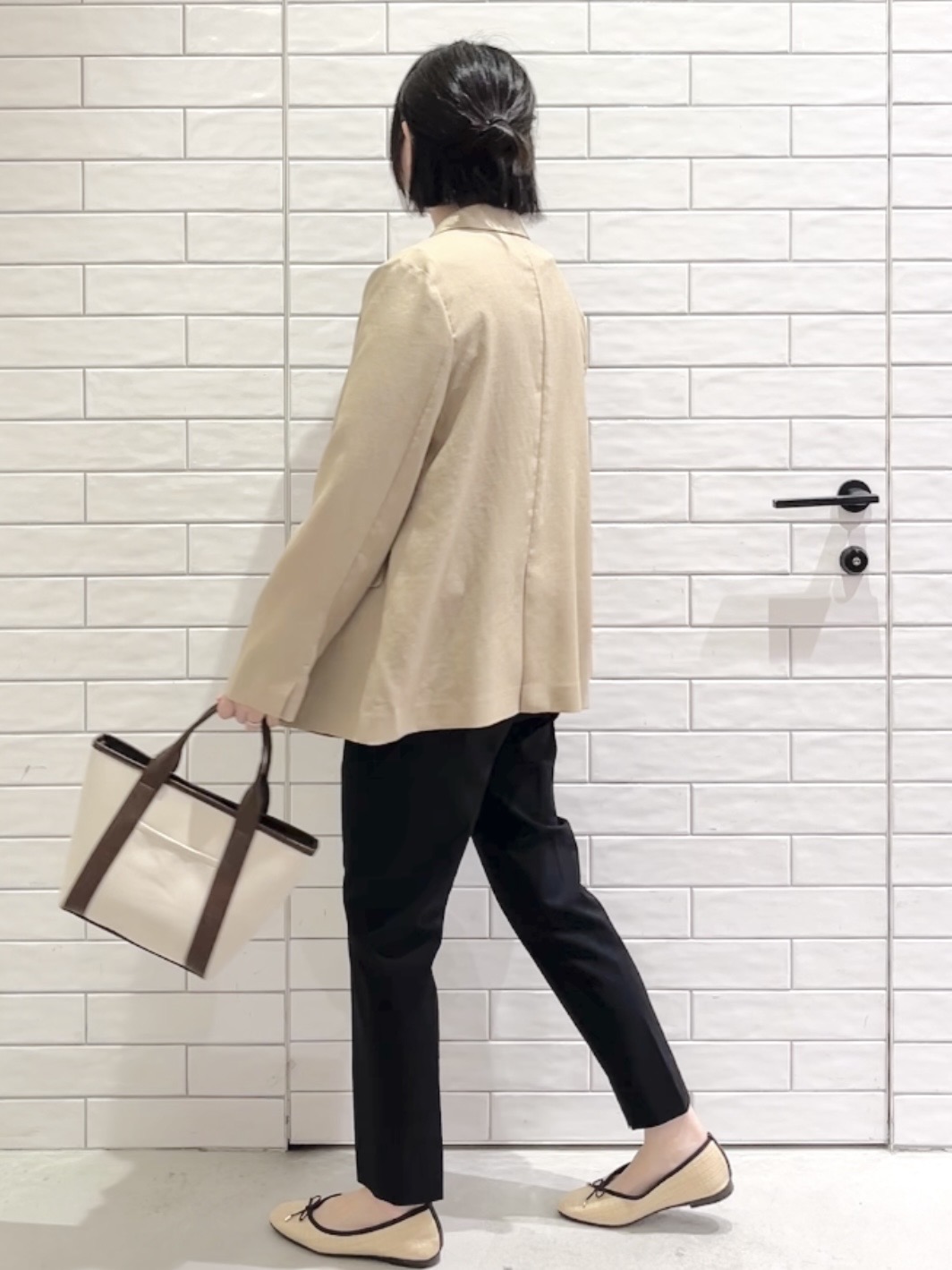 しおりさんの「OPAQUE.CLIP｜【UV／接触冷感】ダブルブレストジャケット《防シワ加工／洗える》」を使ったコーディネート